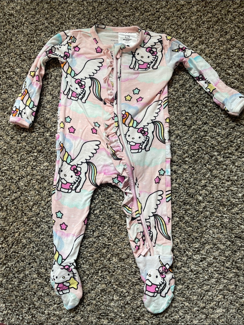 Posh Peanut Hello Kitty Collab Footed One-Piece Pajamas - size 0-3 months